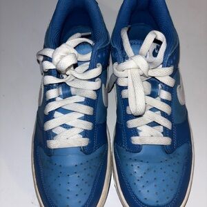 Nike Kids Sneakers in Blue and White